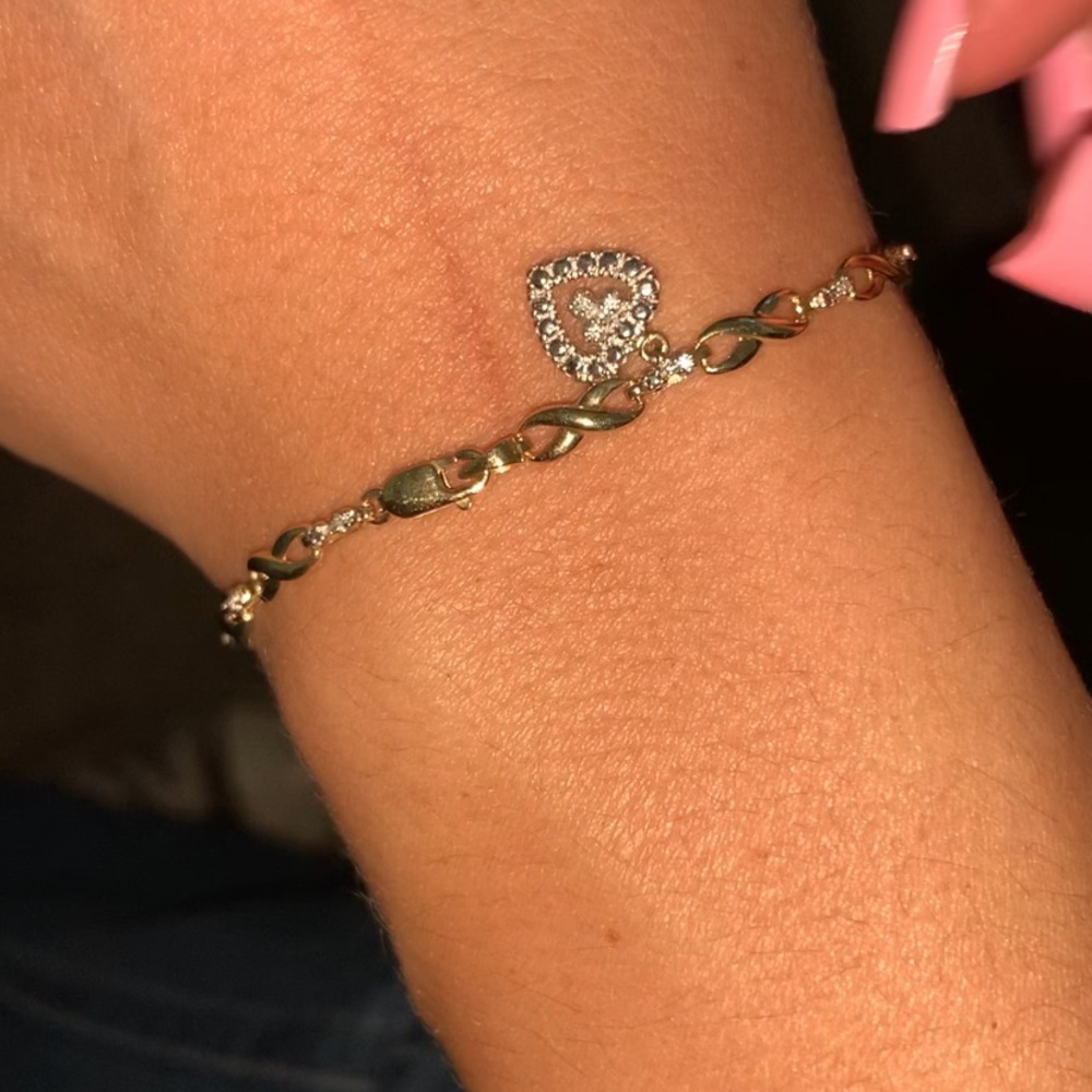 White diamond gold Infiniti bracelet